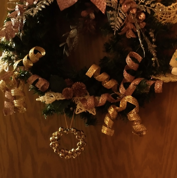 Wreath - Picture 4 of 4
